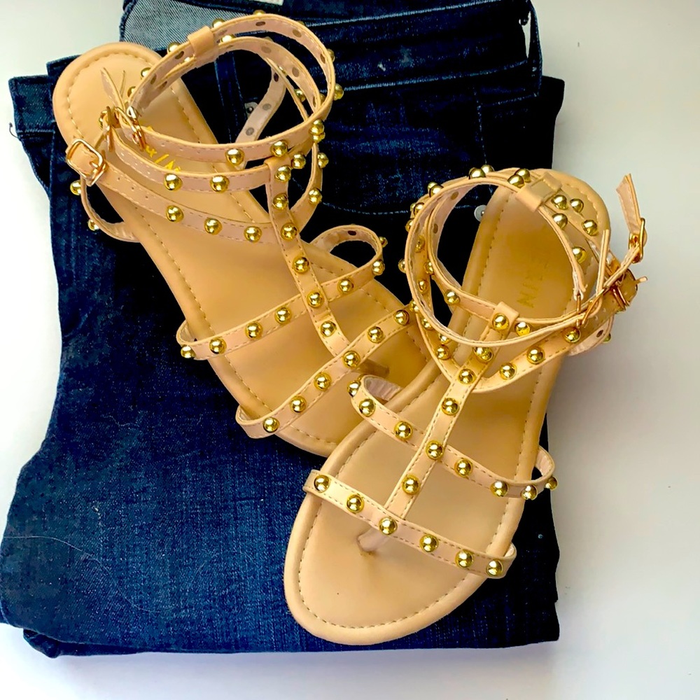 Gold/tan stud Gladiator sandal